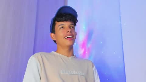 Max  online show from April 2026 01:52:01 AM