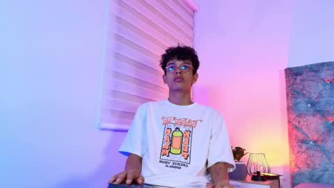 M A X F R O S T   online show from January 2026 07:15:02 PM