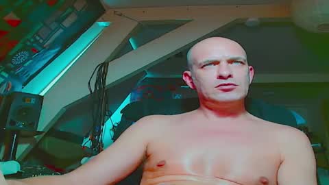 maxhardcore77 online show from September 2025 06:41:01 AM