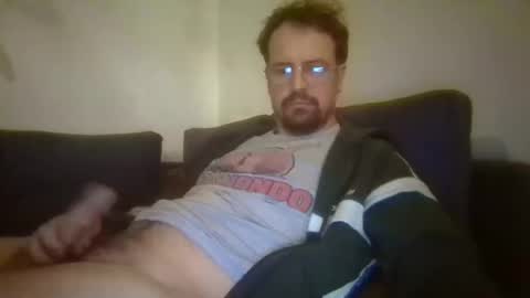 Snapshot of maxhorn591 chatting on October 2025 09:37:01 PM maxhorn591 online show from October 2025 09:37:01 PM