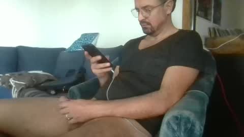 Snapshot of maxhorn591 chatting on December 2025 09:40:01 AM maxhorn591 online show from December 2025 09:40:01 AM