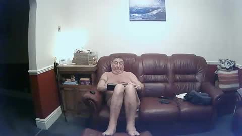 MAX online show from December 2024 02:42:01 AM