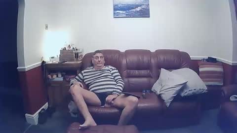 MAX online show from February 2025 11:25:02 PM