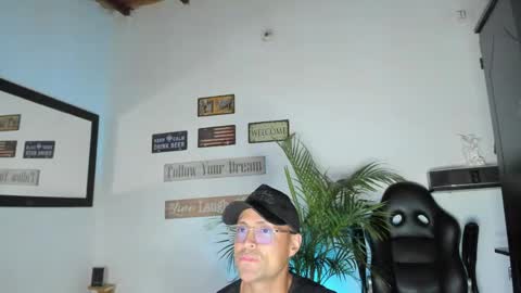 MAXI      online show from April 2026 11:22:02 PM