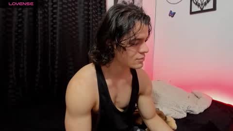 Snapshot of maxi_styles chatting on December 2024 11:13:01 PM Alex online show from December 2024 11:13:01 PM