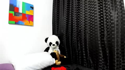 Snapshot of maxi_styles chatting on November 2025 12:20:02 AM Alex online show from November 2025 12:20:02 AM