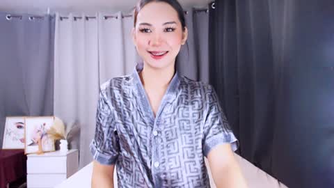 maxie greyson online show from January 2025 11:19:02 AM