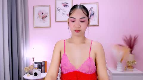 maxie greyson online show from February 2025 02:14:01 AM