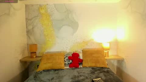 maxim online show from January 2025 03:19:02 AM