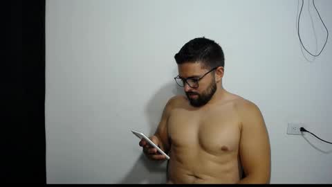 Snapshot of maximo_2000 chatting on February 2025 01:41:01 AM maximo_2000 online show from February 2025 01:41:01 AM