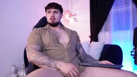 Snapshot of maximo_rodriguez chatting on February 2026 05:12:02 AM Maximo online show from February 2026 05:12:02 AM