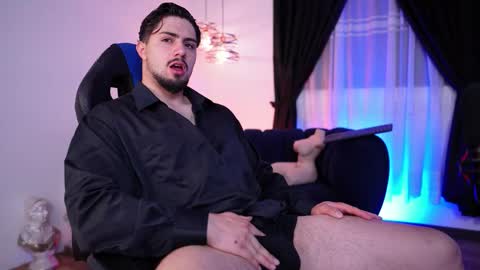 Snapshot of maximo_rodriguez chatting on February 2026 04:56:01 AM Maximo online show from February 2026 04:56:01 AM