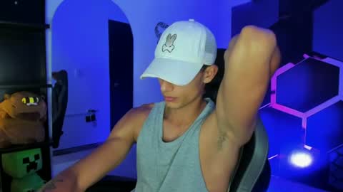 Snapshot of maximo_romano chatting on June 2026 07:07:01 PM Maximo online show from June 2026 07:07:01 PM