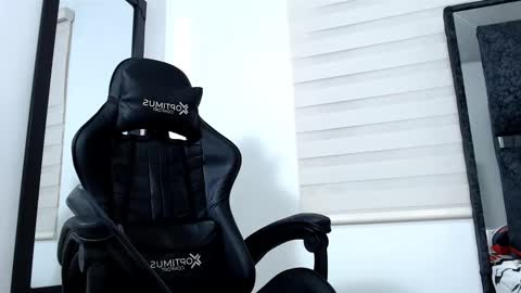 Maximo Sebastian online show from March 2025 05:22:02 AM