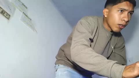 Maximo Aron Vega online show from March 2026 03:48:02 PM