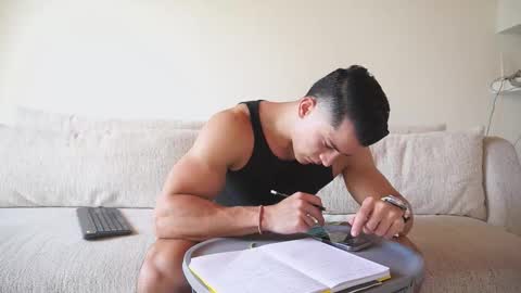 Sebastian online show from October 2025 05:44:02 PM