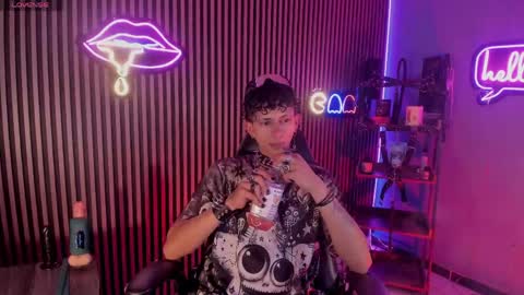 MAXIMO online show from April 2026 02:18:01 AM