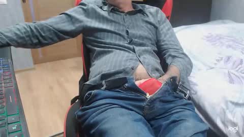 Snapshot of maximus3334 chatting on October 2025 11:32:02 AM maximus3334 online show from October 2025 11:32:02 AM