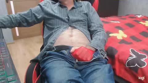 Snapshot of maximus3334 chatting on October 2025 10:27:02 AM maximus3334 online show from October 2025 10:27:02 AM