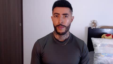 Snapshot of maximus_golden chatting on December 2024 04:20:02 AM Independent Model online show from December 2024 04:20:02 AM