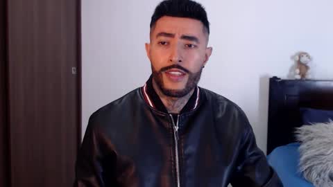 Snapshot of maximus_golden chatting on December 2024 12:28:02 AM Independent Model online show from December 2024 12:28:02 AM