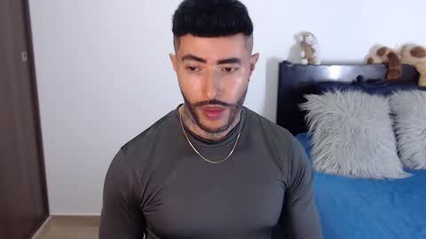 Snapshot of maximus_golden chatting on December 2024 03:42:01 AM Independent Model online show from December 2024 03:42:01 AM