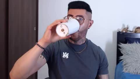 Snapshot of maximus_golden chatting on December 2024 07:15:02 AM Independent Model online show from December 2024 07:15:02 AM