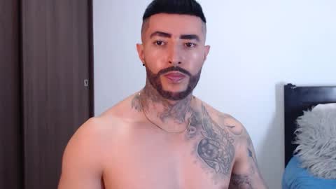 Snapshot of maximus_golden chatting on January 2025 04:02:02 AM Independent Model online show from January 2025 04:02:02 AM