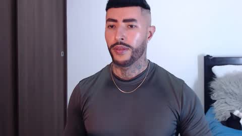 Snapshot of maximus_golden chatting on January 2025 02:12:02 AM Independent Model online show from January 2025 02:12:02 AM