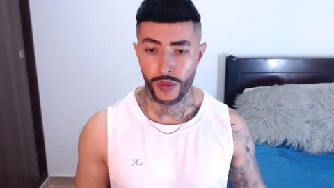 Snapshot of maximus_golden chatting on January 2025 11:12:02 PM Independent Model online show from January 2025 11:12:02 PM