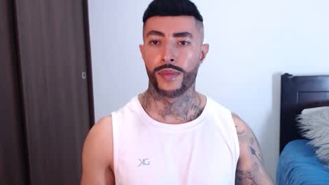 Snapshot of maximus_golden chatting on January 2025 02:15:01 AM Independent Model online show from January 2025 02:15:01 AM