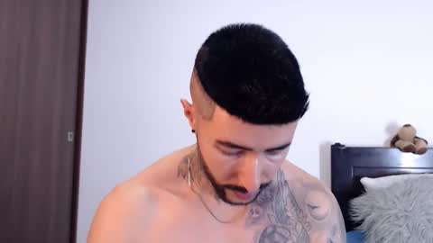 Snapshot of maximus_golden chatting on February 2025 04:05:01 AM Independent Model online show from February 2025 04:05:01 AM