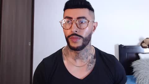 Snapshot of maximus_golden chatting on February 2025 02:14:02 AM Independent Model online show from February 2025 02:14:02 AM