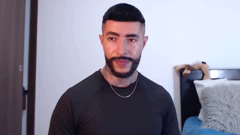 Snapshot of maximus_golden chatting on February 2025 05:05:01 AM Independent Model online show from February 2025 05:05:01 AM