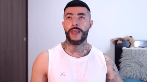 Snapshot of maximus_golden chatting on February 2025 03:33:01 AM Independent Model online show from February 2025 03:33:01 AM