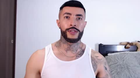 Snapshot of maximus_golden chatting on February 2025 10:10:01 PM Independent Model online show from February 2025 10:10:01 PM