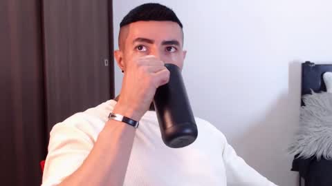 Snapshot of maximus_golden chatting on March 2025 03:29:02 AM Independent Model online show from March 2025 03:29:02 AM