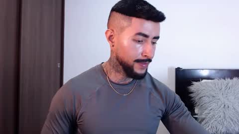 Snapshot of maximus_golden chatting on March 2025 03:17:01 AM Independent Model online show from March 2025 03:17:01 AM