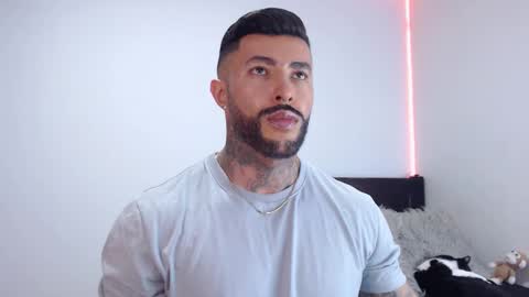 Snapshot of maximus_golden chatting on October 2025 03:01:02 AM Independent Model online show from October 2025 03:01:02 AM