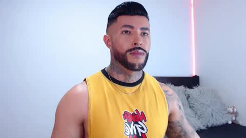 Snapshot of maximus_golden chatting on October 2025 01:25:01 AM Independent Model online show from October 2025 01:25:01 AM