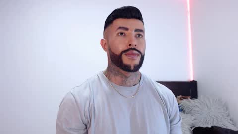 Snapshot of maximus_golden chatting on October 2025 04:32:01 AM Independent Model online show from October 2025 04:32:01 AM