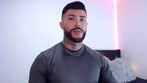 Snapshot of maximus_golden chatting on October 2025 02:44:01 AM Independent Model online show from October 2025 02:44:01 AM