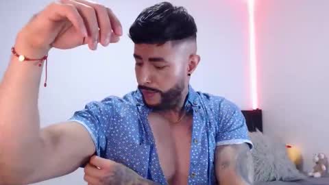 Snapshot of maximus_golden chatting on October 2025 03:53:01 AM Independent Model online show from October 2025 03:53:01 AM