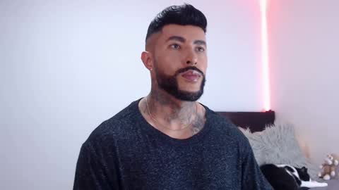 Snapshot of maximus_golden chatting on October 2025 03:40:01 AM Independent Model online show from October 2025 03:40:01 AM