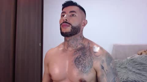 Snapshot of maximus_golden chatting on November 2025 04:12:01 AM Independent Model online show from November 2025 04:12:01 AM