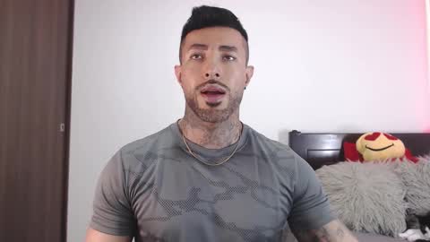 Snapshot of maximus_golden chatting on February 2026 04:12:02 AM Independent Model online show from February 2026 04:12:02 AM