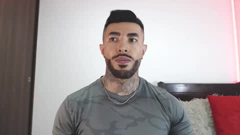 Independent Model online show from March 2026 02:05:02 AM