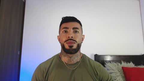 Independent Model online show from April 2026 08:50:01 PM