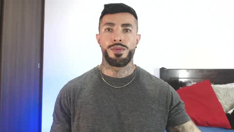 Independent Model online show from April 2026 04:24:02 AM