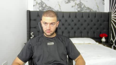 Snapshot of maximusclark1_ chatting on May 2026 11:39:01 AM Maximus online show from May 2026 11:39:01 AM